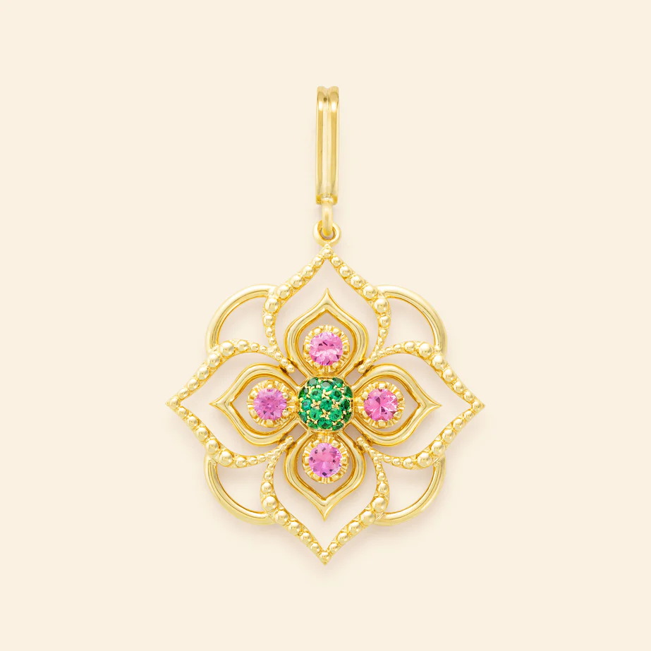 Petit lien or necklace